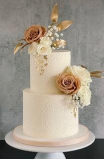 Weeding Cake